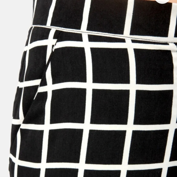 Lulu's black and white print pants - Picture 5 of 9